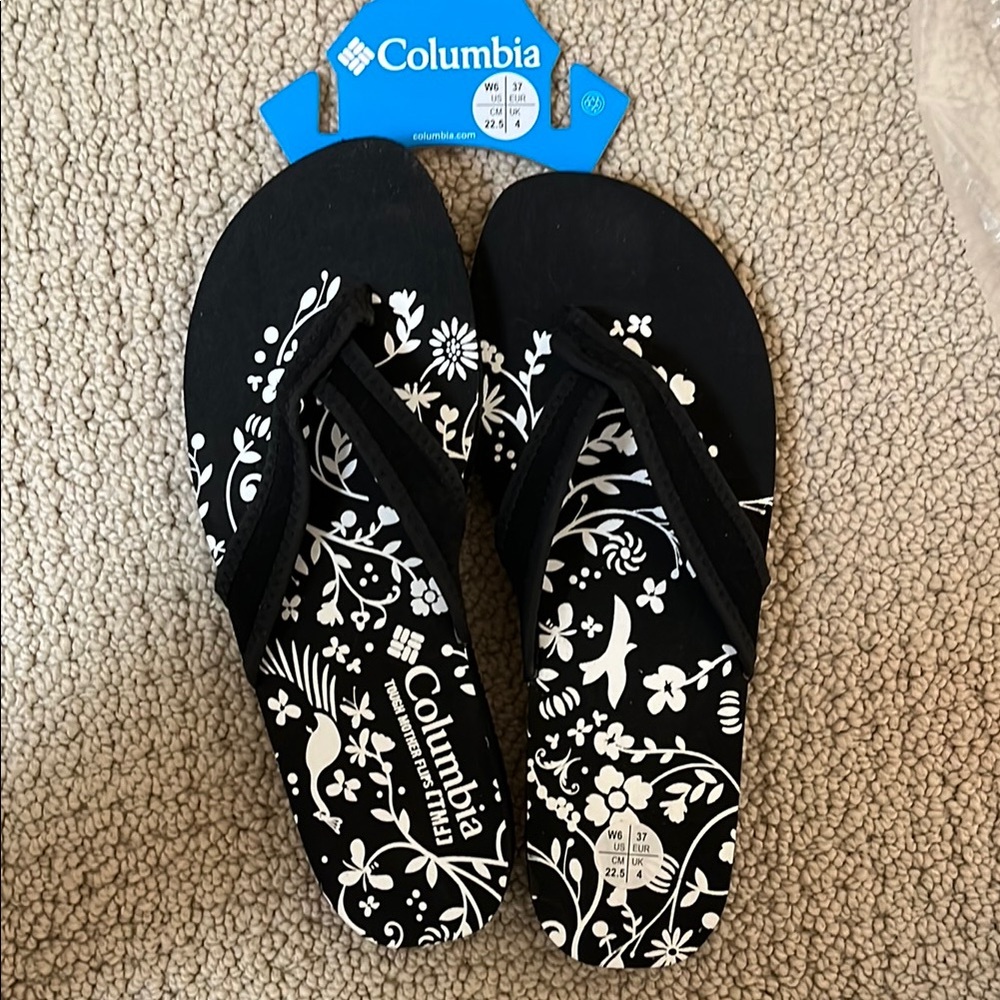Columbia Women's Black and White Floral Flip Flops